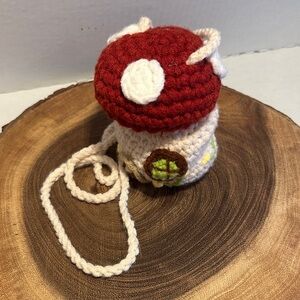 NWT Crochet Mushroom Small Crossbody Coin Purse